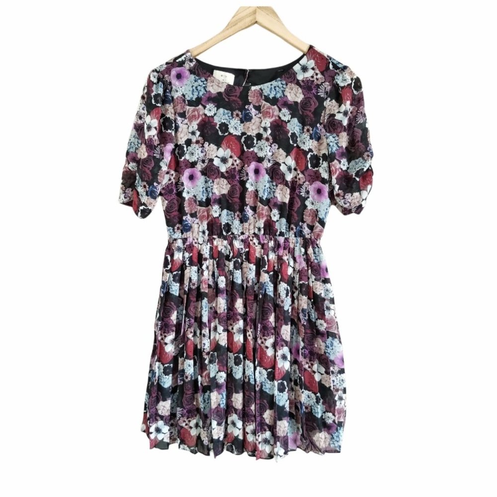 Pins and Needles Urban Outfitters Floral Pleated Midi Dress Size Small